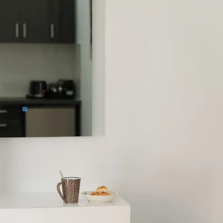 Mouzakitis 1 Apartment *
